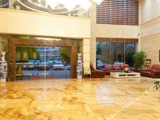 Лунъянь: Eifeel Hotel