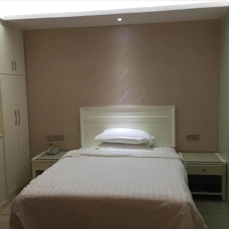 Ичунь: Renmin Hotel