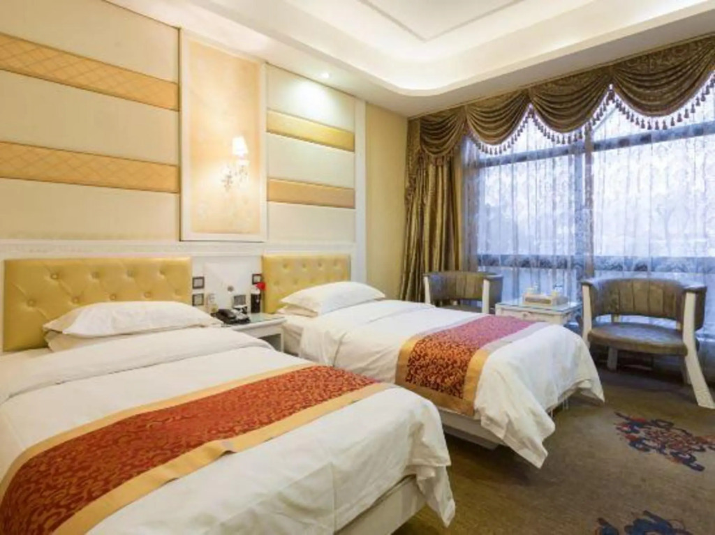 Вэйнань: Lian Da Water Cube Hotspring Hotel