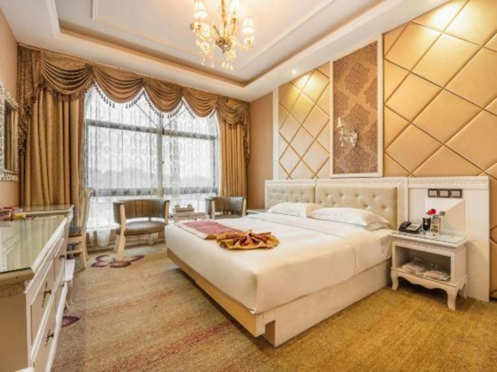 Вэйнань: Lian Da Water Cube Hotspring Hotel