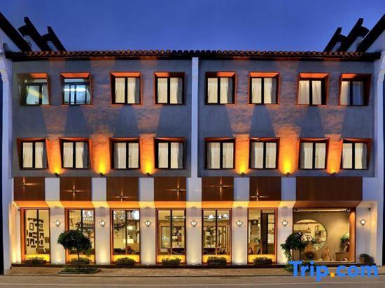 Цзясинь: Huajian Xishe Concept Hotel