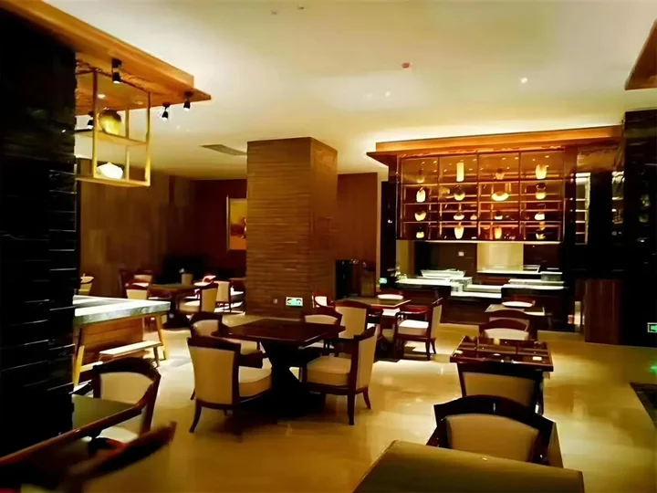 Хэнъян: Laibor international hotel