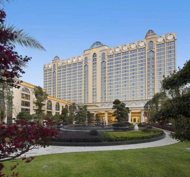 Хэнъян: Laibor international hotel