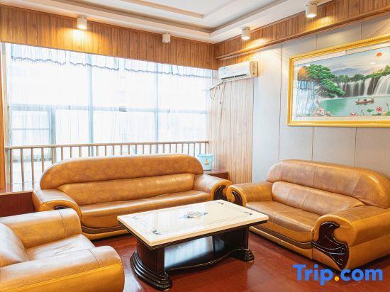 Ичан: Xinshidai Business Hotel