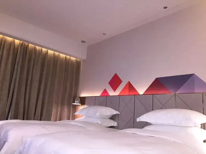Куньмин: The Borrman Hotel Kunming KMG