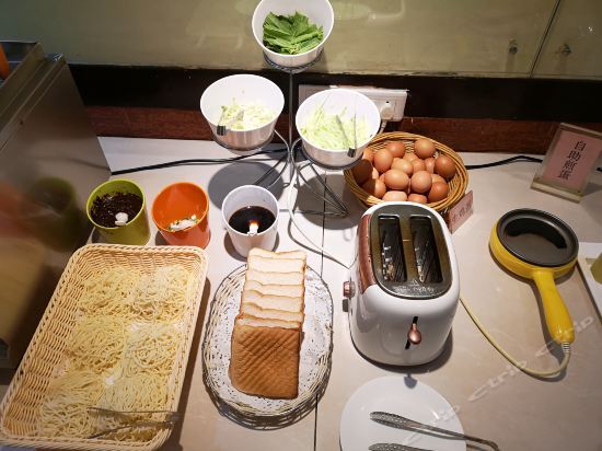Лянфан: Home Inn (Langfang Wanda Plaza Railway Station)
