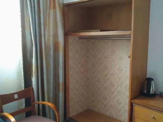 Шанхай: Dongying Hotel