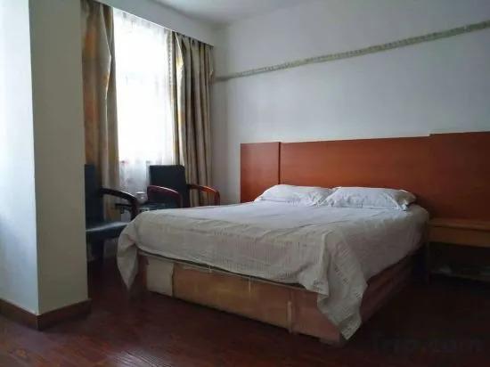 Шанхай: Dongying Hotel