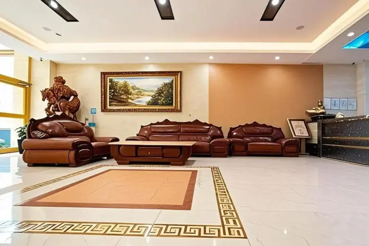 Куйтун: Huiquan Lidu Hotel