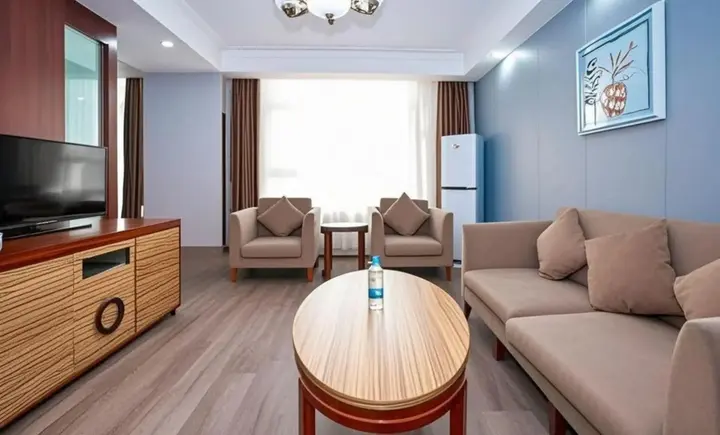 Куйтун: Huiquan Lidu Hotel