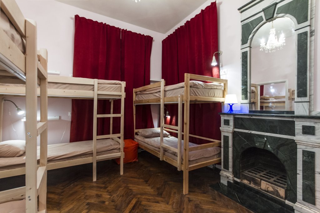 Санкт-Петербург: Uyutnoe Oblako Na Rubinshtejna Hostel