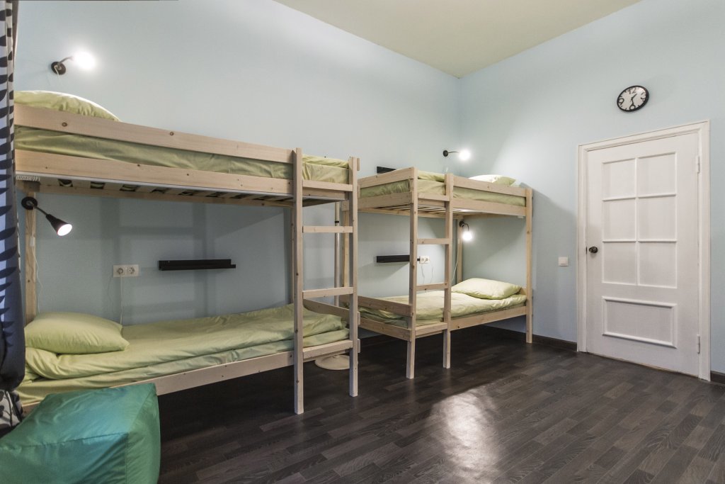 Санкт-Петербург: Uyutnoe Oblako Na Rubinshtejna Hostel