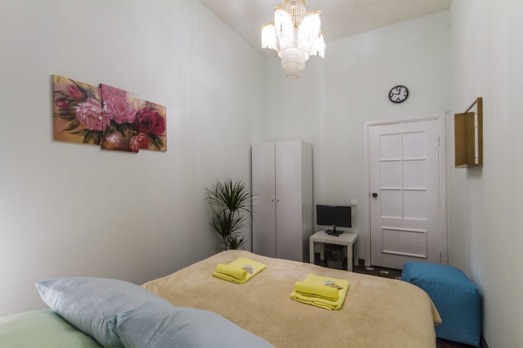 Санкт-Петербург: Uyutnoe Oblako Na Rubinshtejna Hostel