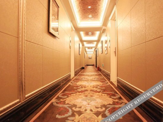 Даньдун: Ripple Hotel (Dandong Yalu River Bank)