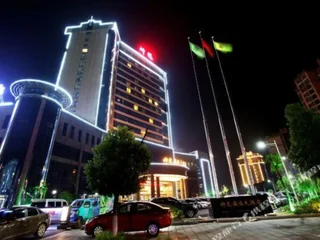 Хэнъян: Shenlongyingjia Hotel