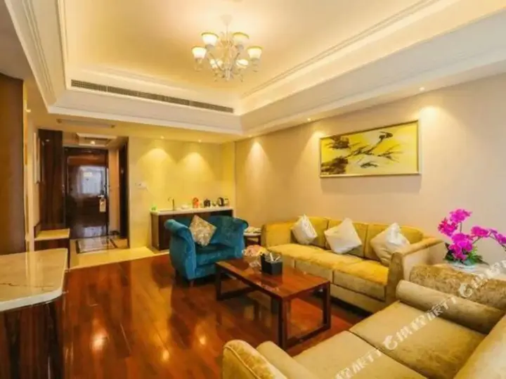 Хэнъян: Shenlongyingjia Hotel