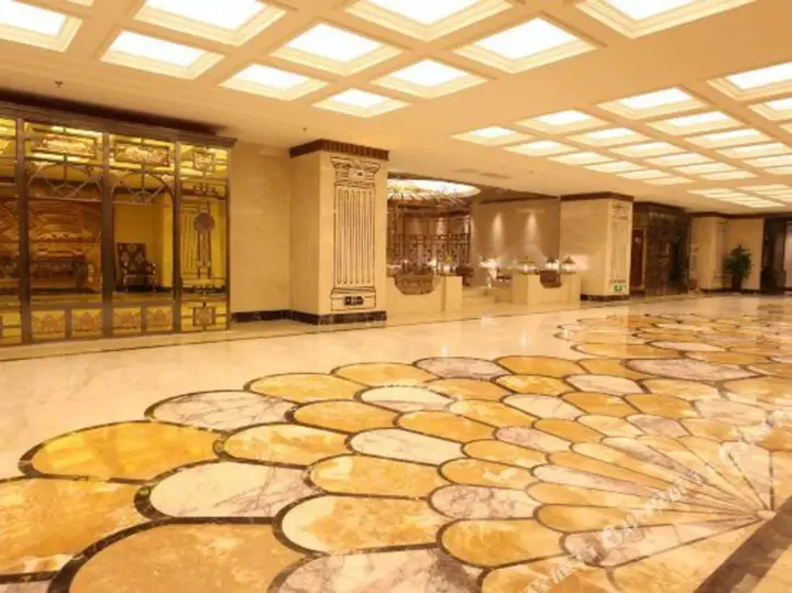 Хэнъян: Shenlongyingjia Hotel