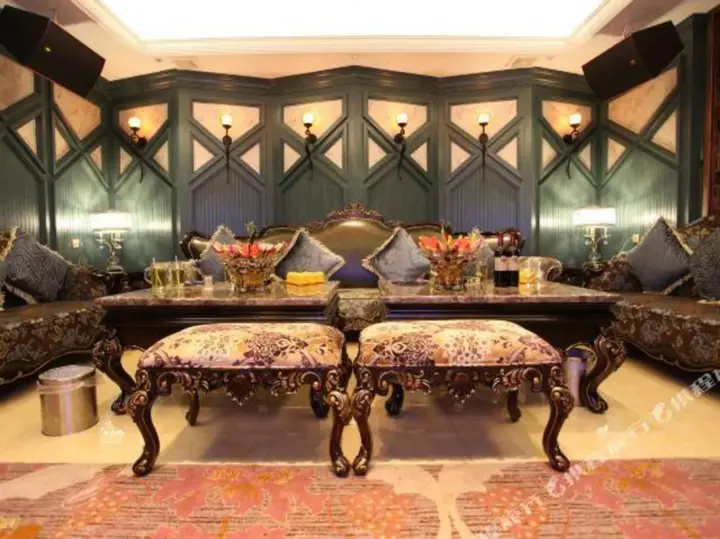 Хэнъян: Shenlongyingjia Hotel