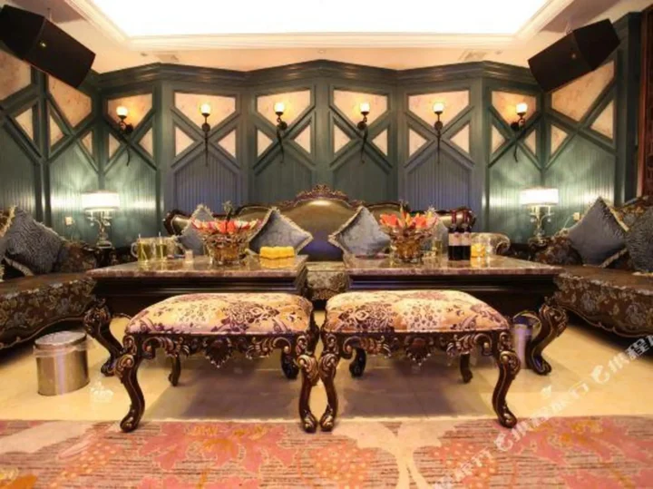 Хэнъян: Shenlongyingjia Hotel