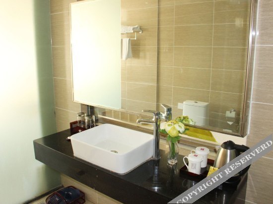 Ухань: Provence Garden Hotel (Wuhan Optics Valley Plaza)
