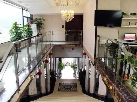 Лючжоу: 柳州贝尔希望宾馆（地王新天地店）
