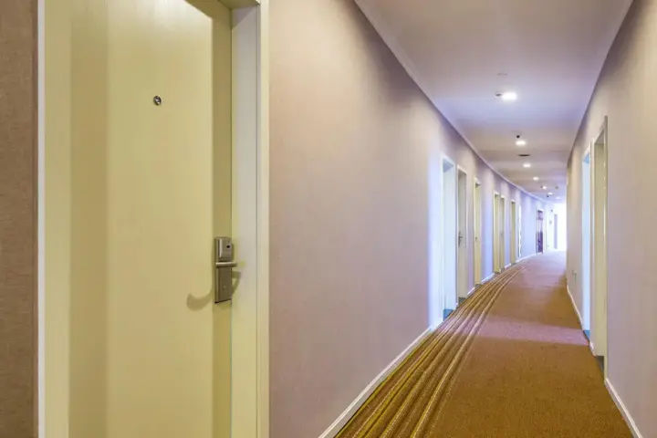 Ханчжоу: HanTing Premium Hotel (Hangzhou Linping Intime City Subway Station)