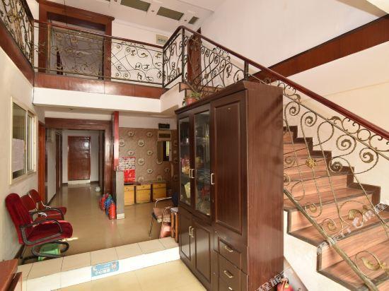 Лоян: Chengde Motel