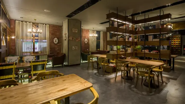 Чунцин: James Joyce Coffetel Chongqing Huangnibang Subway Station