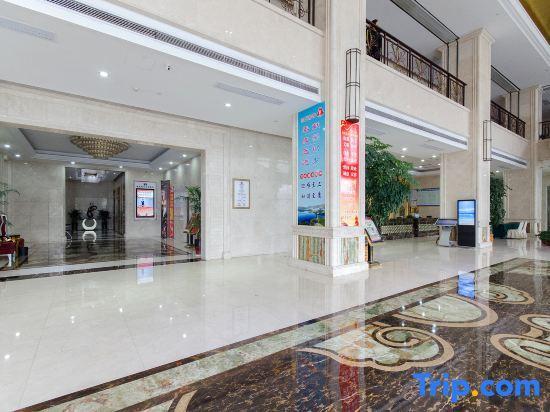 Шиянь: Zhushan International Hotel