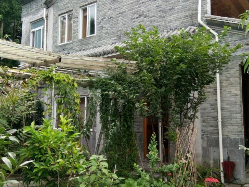 Баошань: Bihailou Inn