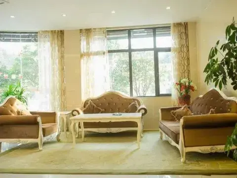 Аньцин: Ruihe Hotel in Lucheng City