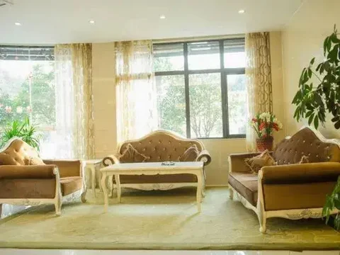 Аньцин: Ruihe Hotel in Lucheng City