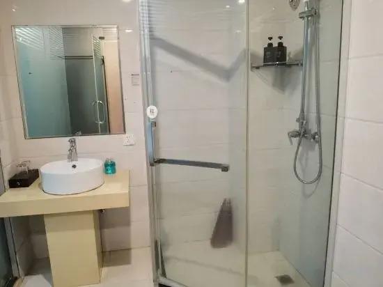Аньцин: Ruihe Hotel in Lucheng City