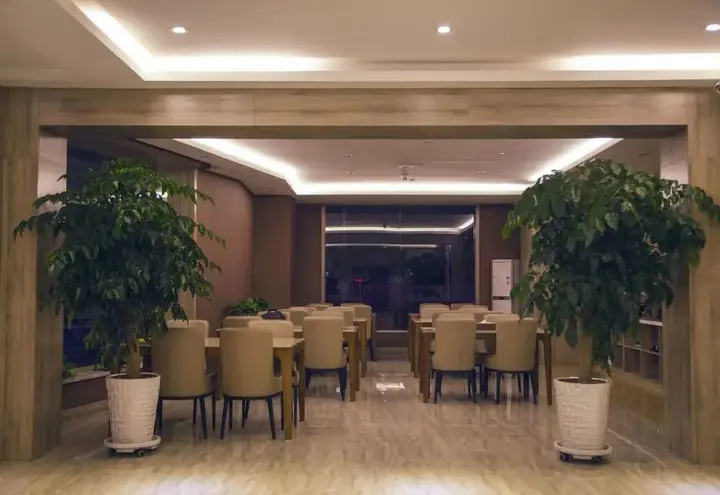Иньчуань: Ningxia Ningdong Fangjian Hotel