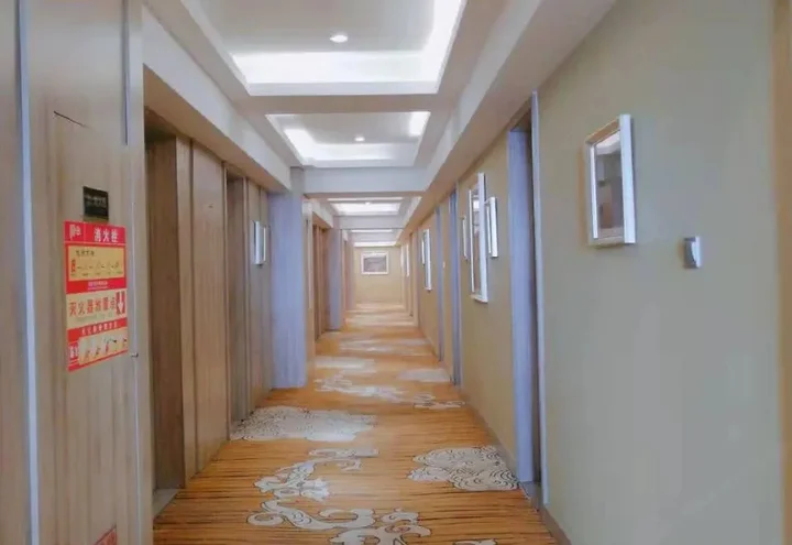 Иньчуань: Ningxia Ningdong Fangjian Hotel