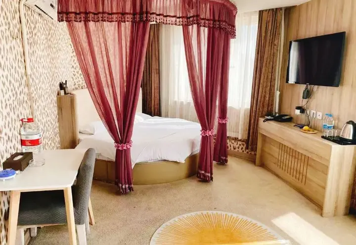 Иньчуань: Ningxia Ningdong Fangjian Hotel