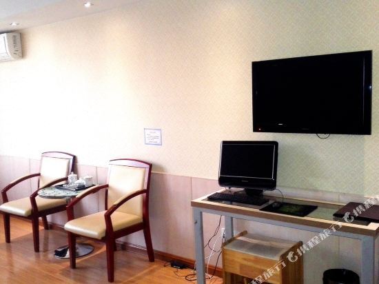 Бенгбу: Jincheng Anoluo Holiday Hotel