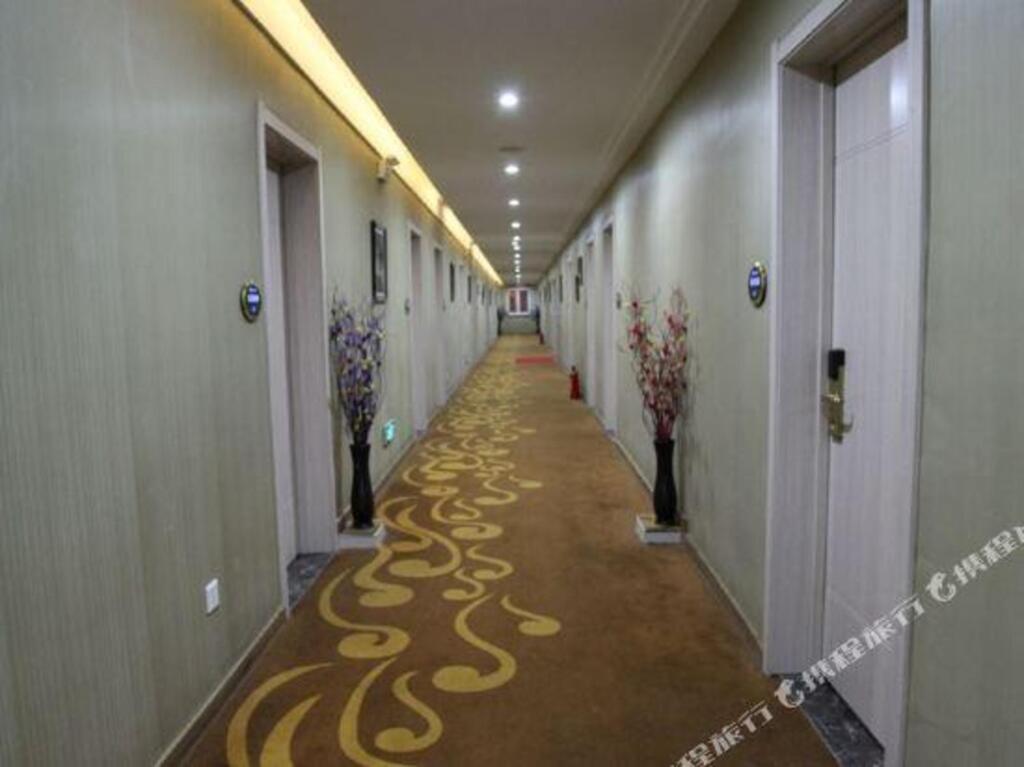 Синхай: Zhengxing Business Hotel Anshan Branch