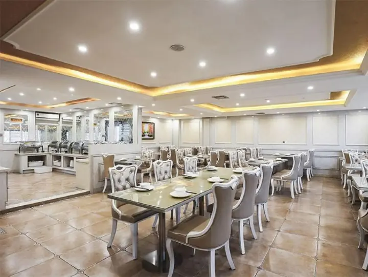 Нанкин: Vienna Hotel (Nanjing Hexi Golden Eagle Shop)