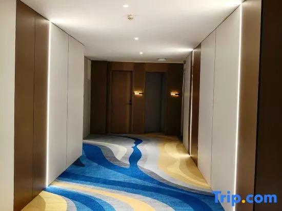 Дунгуань: 66 Hotel Chain