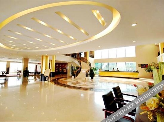 Хецзе: Shuiyi Huangjia Hotel
