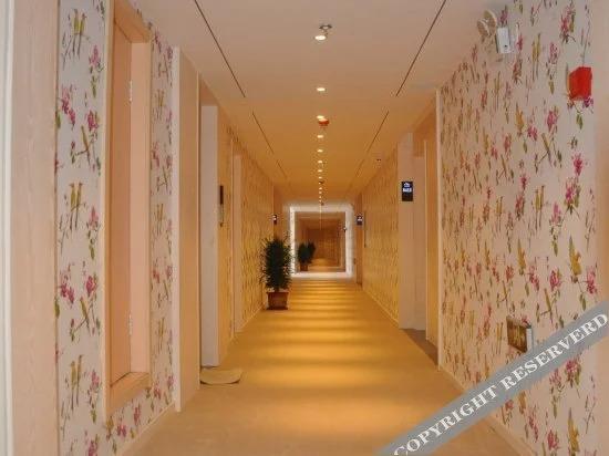 Лоян: Scenery Hotel
