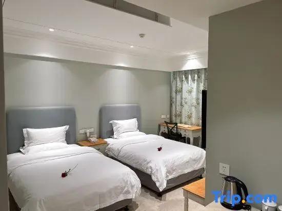 Лоян: Scenery Hotel