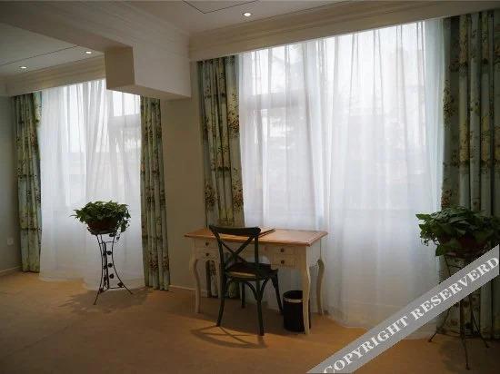 Лоян: Scenery Hotel