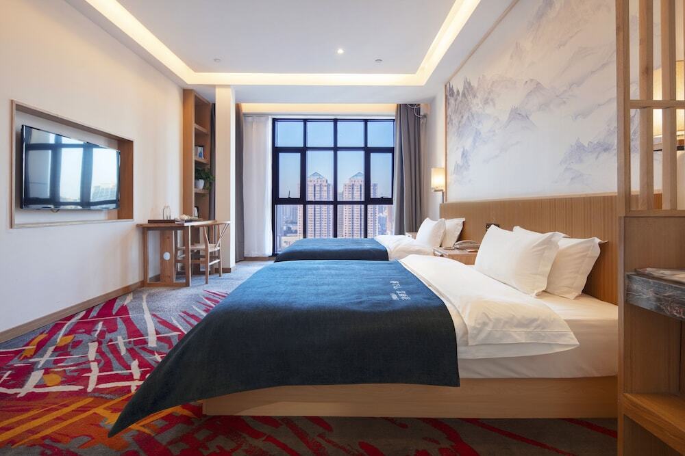 Чжэнчжоу: Qianna Hotel Zhengzhou Jingguang Road