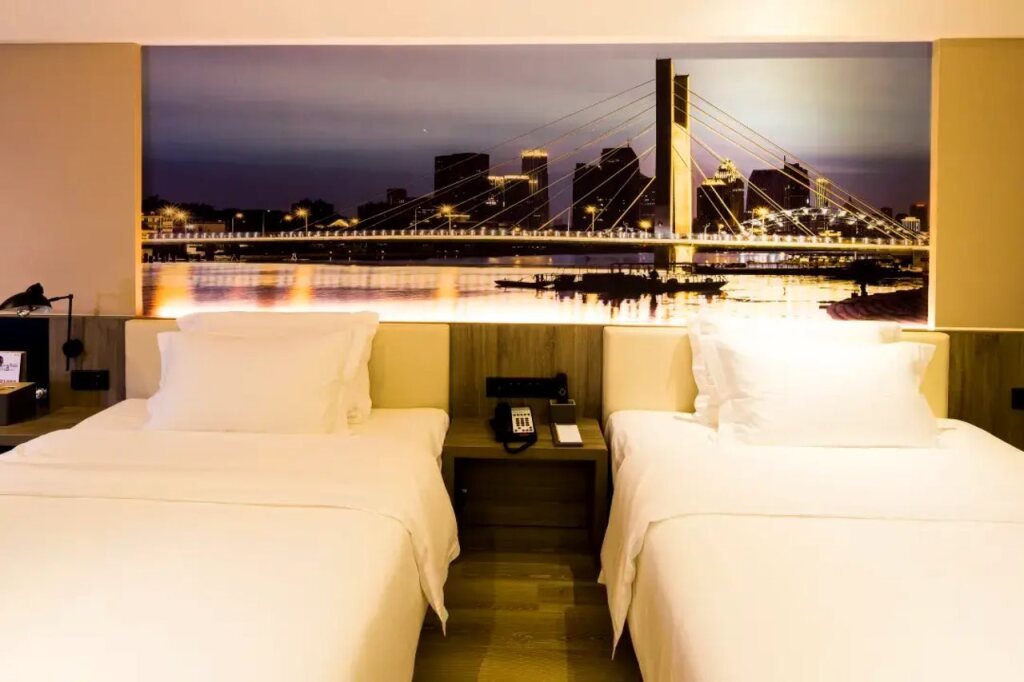 Тяньцзинь: Atour Hotel Tianjin Station Jinwan Plaza