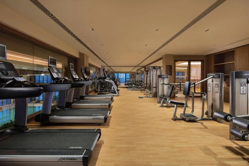 Лянфан: Hilton Wenan