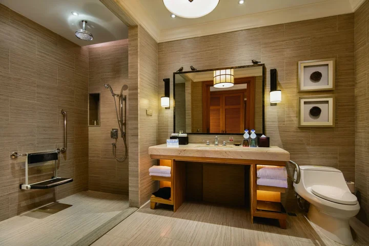 Лянфан: Hilton Wenan
