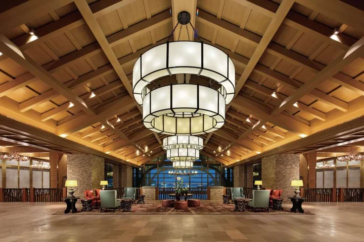 Лянфан: Hilton Wenan