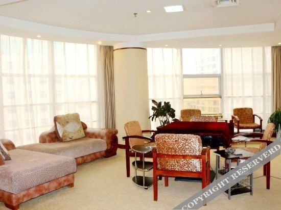 Сяньян: Yangguang Holiday Hotel (Currently unavailable)